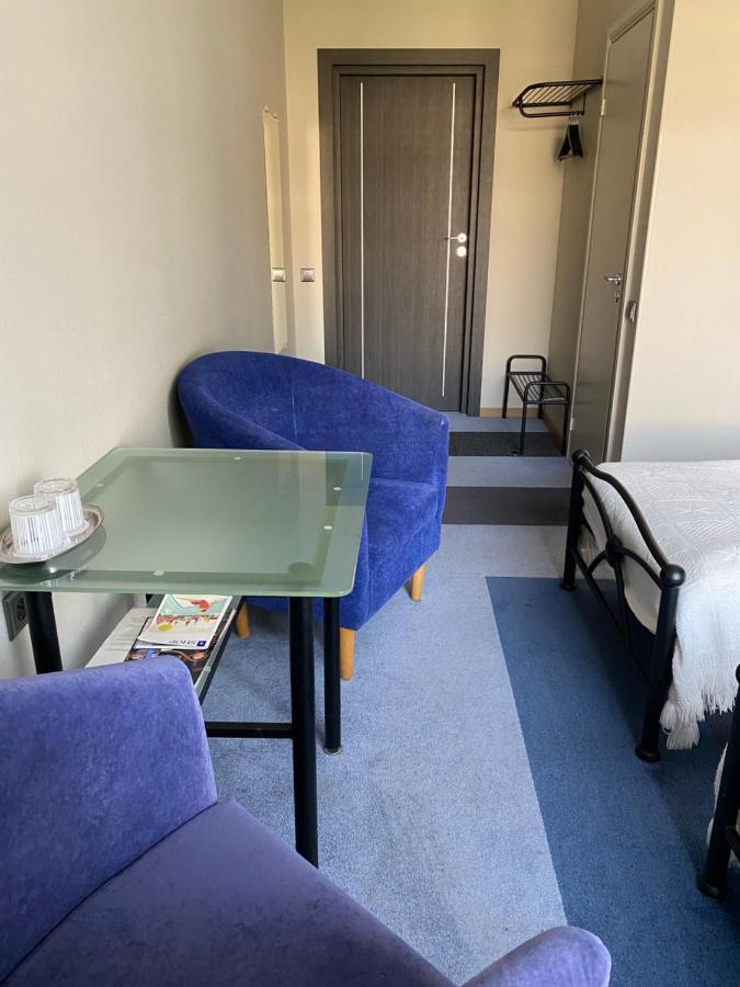 Hotel Kert FREE PARKING Riga Exterior foto