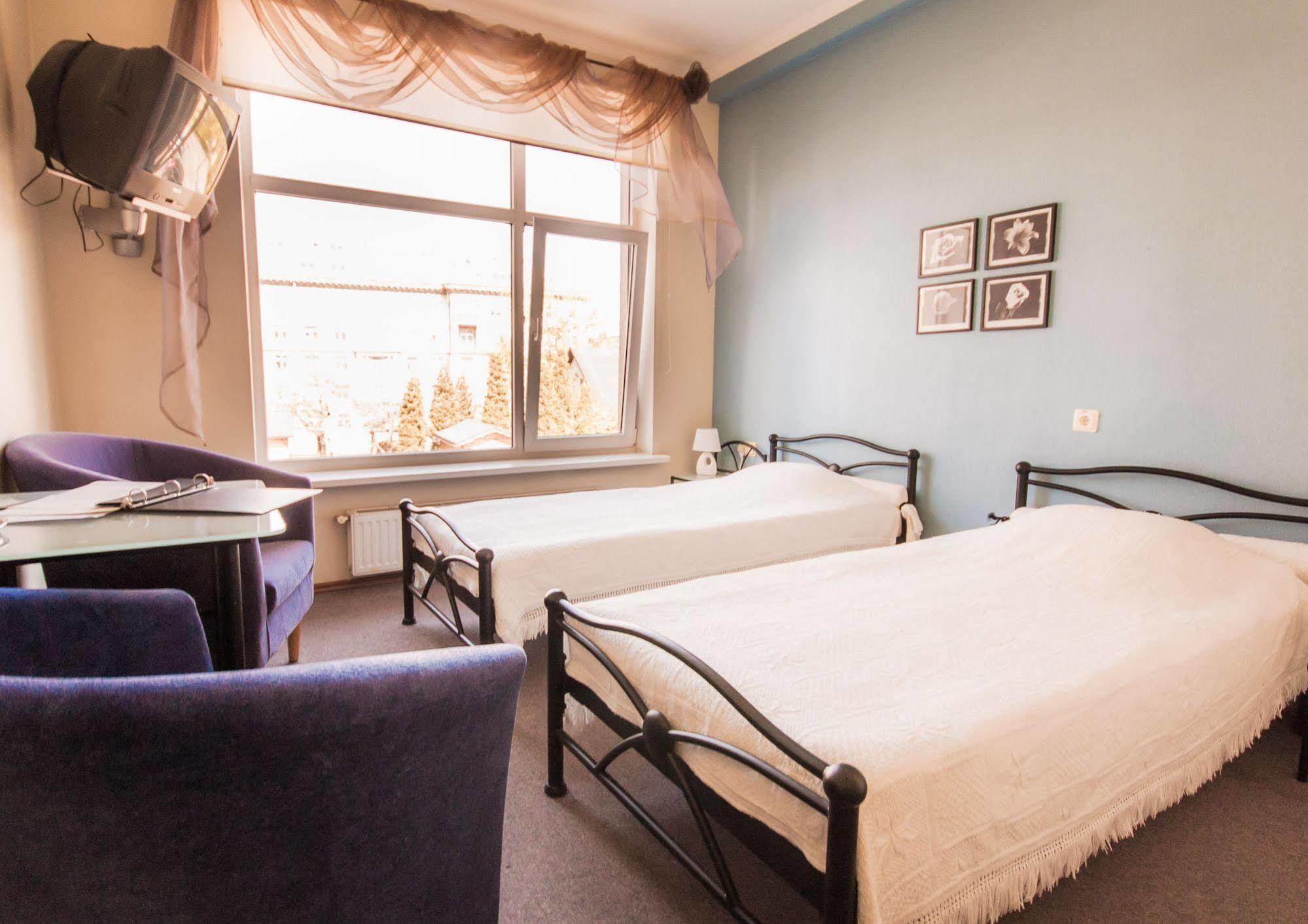 Hotel Kert FREE PARKING Riga Exterior foto